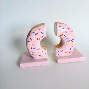 Vintage Ceramic Doughnut Bookends Novelty Pink with Sprinkles School College Hom